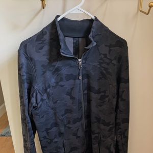 Lululemon zip up jacket size 10 no tags